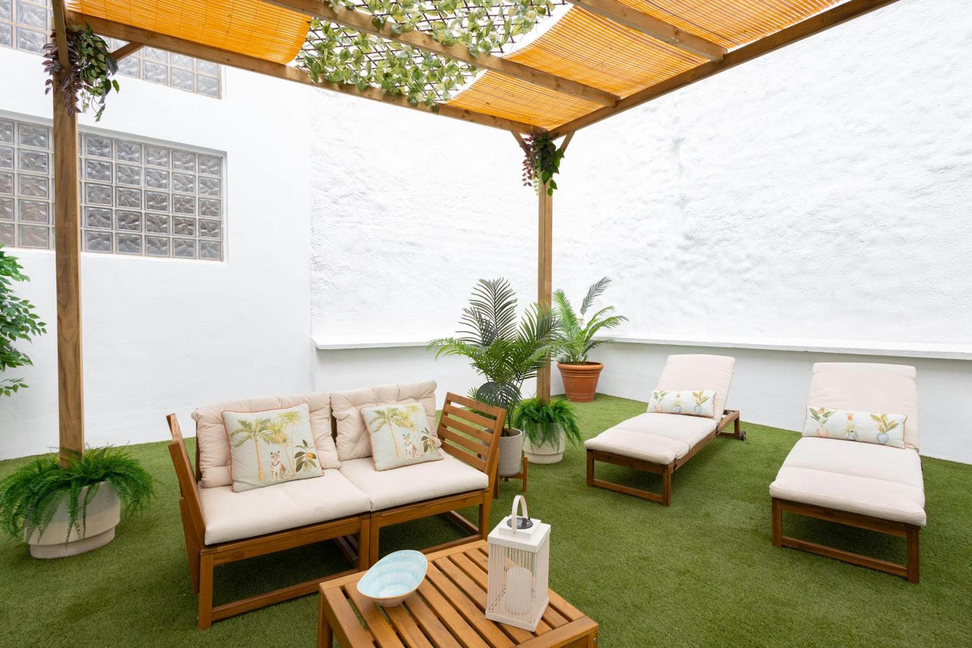 C30 Deluxe Studio With Terrace Into Cathedral Square Apartment Malaga Exterior photo
