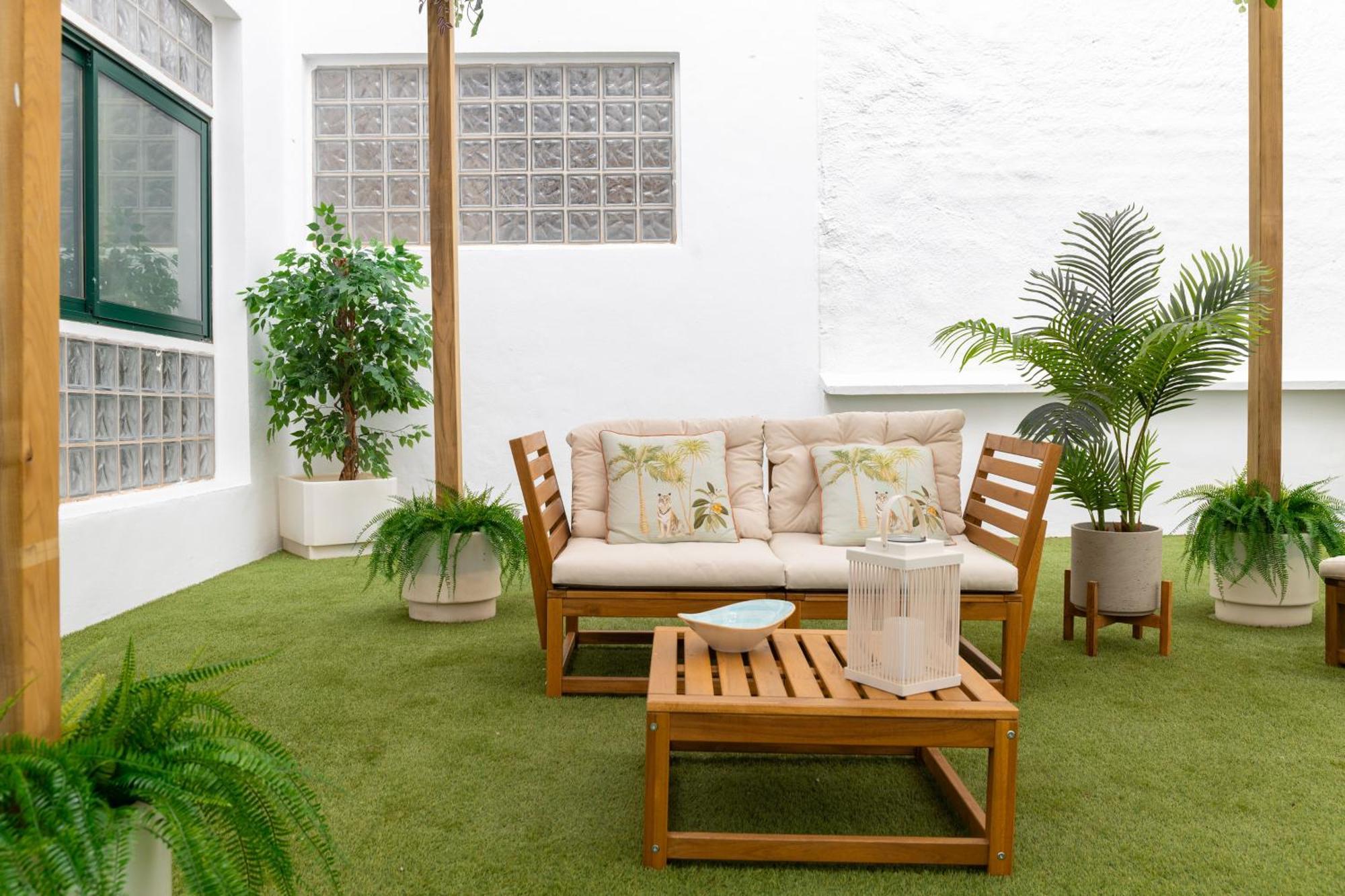 C30 Deluxe Studio With Terrace Into Cathedral Square Apartment Malaga Exterior photo